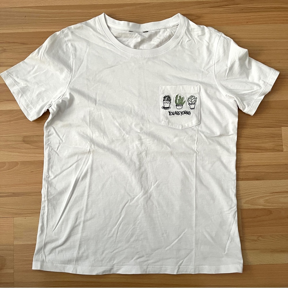 Women’s Size M Cotton T Shirt